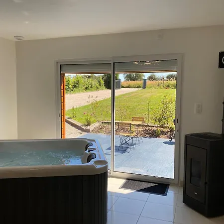 Appartement 99 Jaccuzi Et Piscine