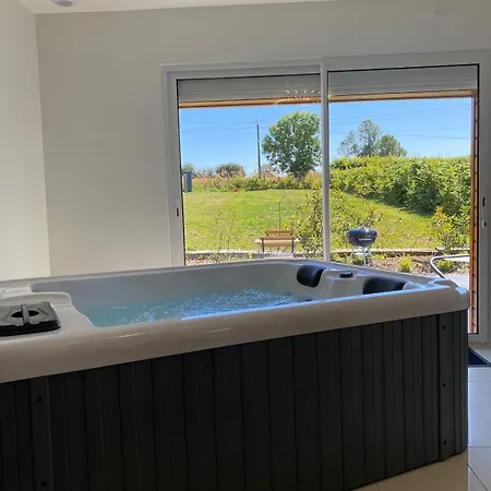 99 Jaccuzi Et Piscine Appartement *
