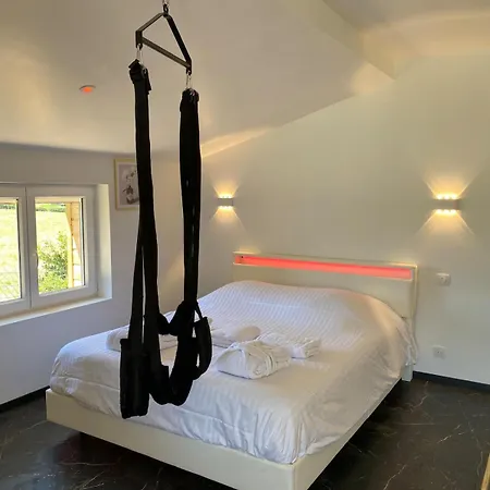99 Jaccuzi Et Piscine Appartement *